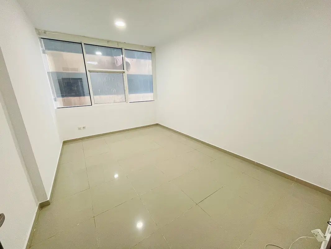 FAMILY BUILDING CLOSE HALL ONE MONTH FREE CLOSE TO DUBAI RTA BUS STOP