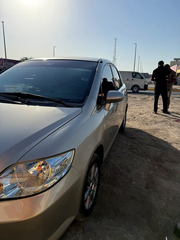 Honda City 2008 — photo 1 of 10