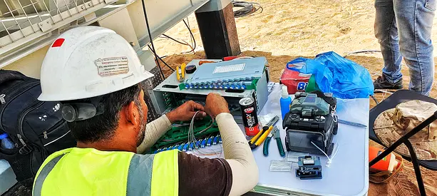 Fiber optic splicing and testing