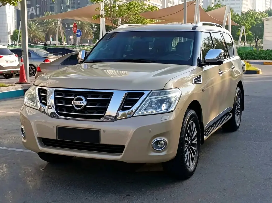 Nissan Patrol 2015 — photo 1 of 20