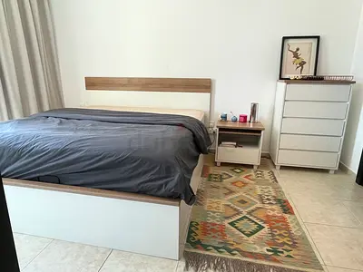 Modern bed set with 4 pieces (king-sized bed, headboard, 1 nightstand, 1 chest of drawers / dresser)