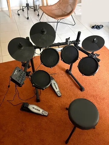 Alesis Turbo Mesh Electronic Drum Kit