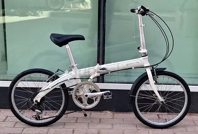 White Dahon Route Folding Bike Good Condition