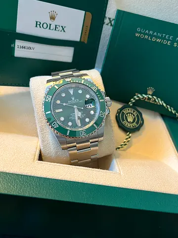 Rolex hulk 116610 LV , full set , 2019 , like new.