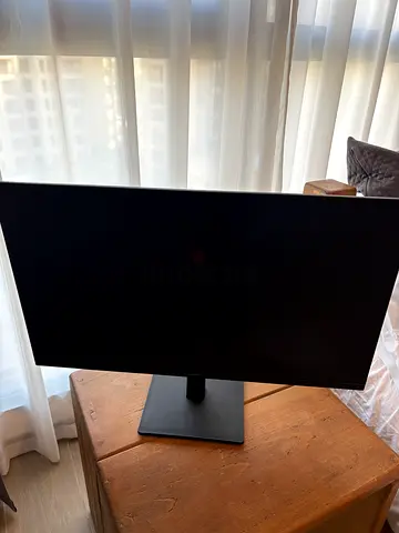 Samsung 27 inch monitor screen