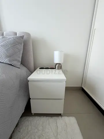 White 2 Drawer Bedside Table / Nightstand in Good Condition