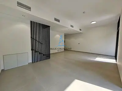 Spacious 4 Bedroom Townhouse | Prime Family & Green Forest Community | Vacant & Ready