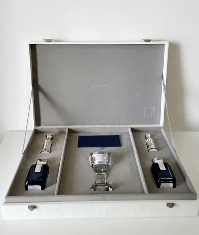 Elegant Arabic Oud and Bakhoor Fragrance Gift Set in Presentation Box