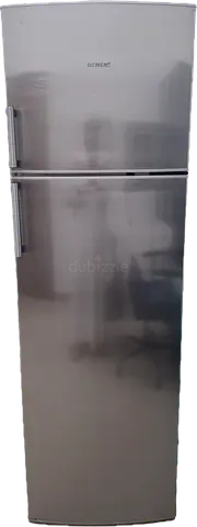 Siemens Stainless Steel Top-Freezer Refrigerator - Good Condition
