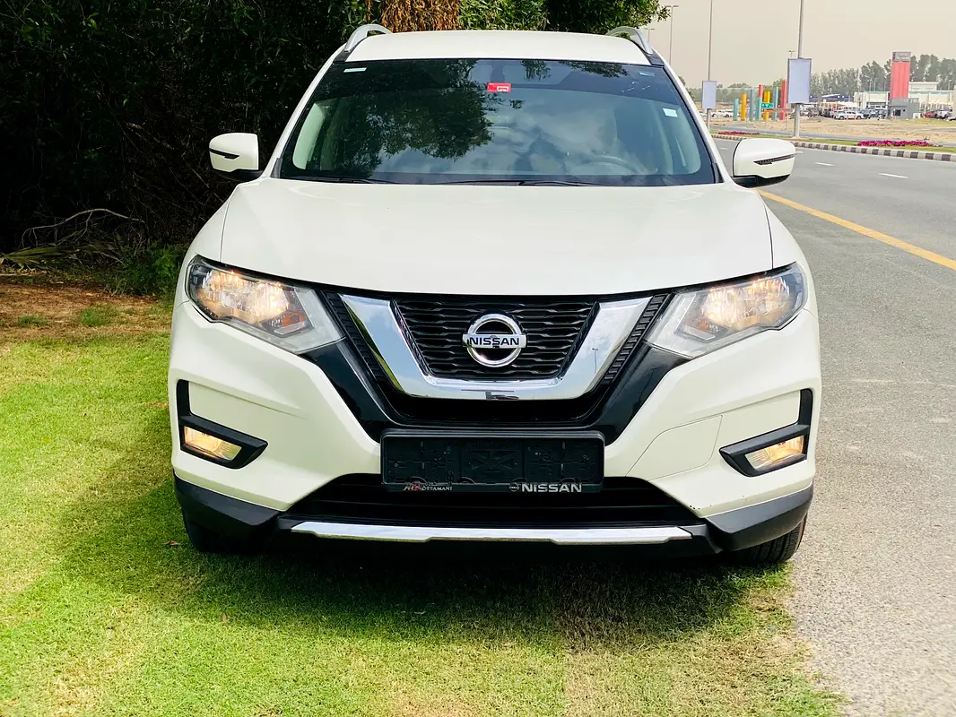 Nissan X-Trail 2021 — photo 1 of 15