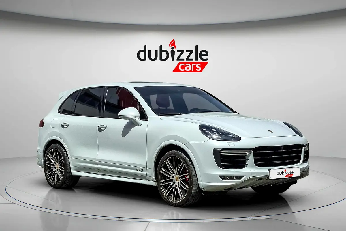 Porsche Cayenne 2016 — photo 1 of 14