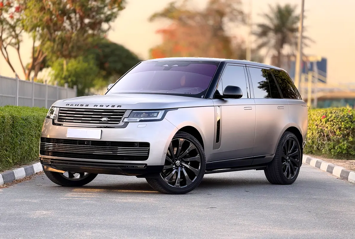 Land Rover Range Rover 2023 — photo 1 of 19