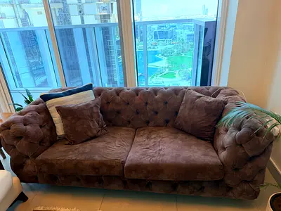 Beautiful Brown Tufted Velvet 3-Seater Chesterfield Sofa for SALEA!