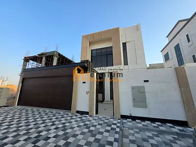 Ready-to-move-in villa with 6 spacious rooms, a majlis (formal sitting room), and a living room. Excellent finishing and a prime location!!!!