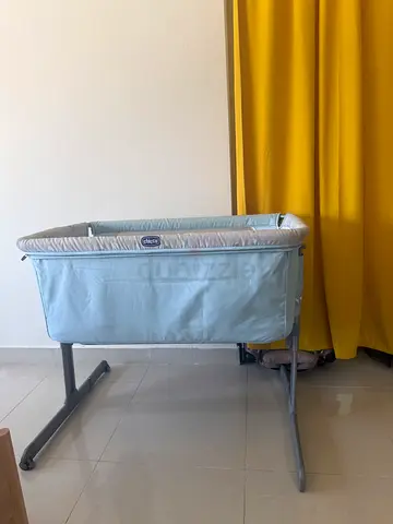 Chicco portable bassinet / cradle in good condition