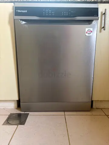 Bosch Stainless Steel Built-in Dishwasher - Good Working Condition