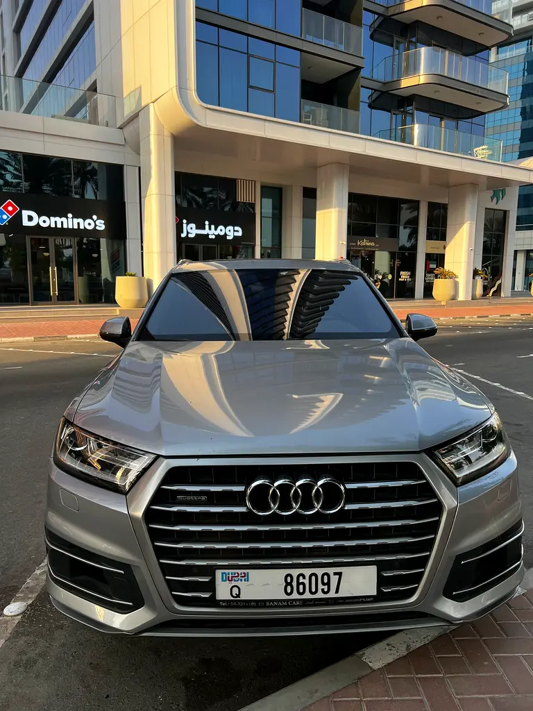 Audi Q7 2018 — photo 1 of 11