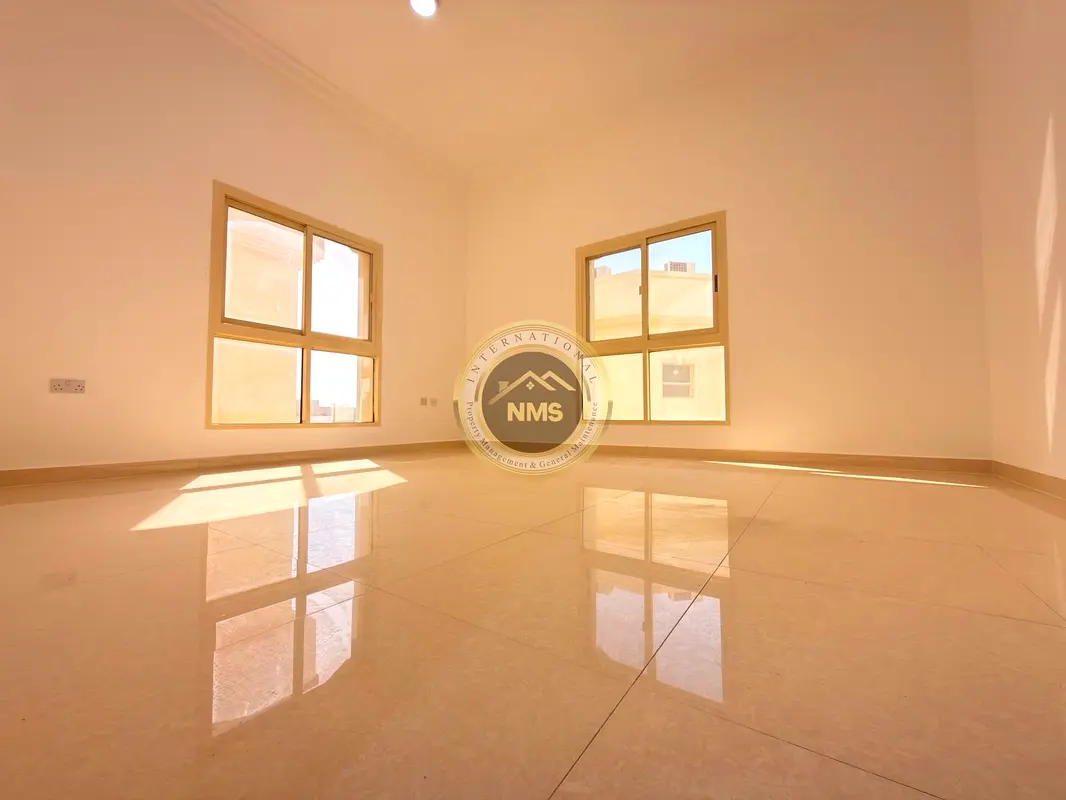 Prime Location/ Ready To Move/ Tawtheeq Available/ No Commission