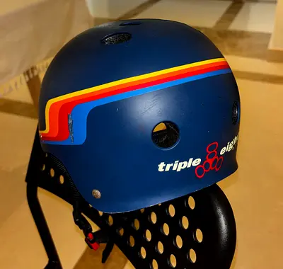 Triple Eight Skateboard  Helmet (Size: L/XL)