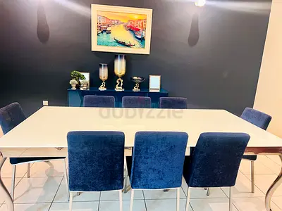 8 Seater Dinning Set With Buffet From United Furniture