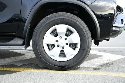 صورة 5 لـ 2026 Toyota FORTUNER
