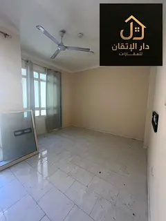 *Great rental opportunity: 2-bedroom + hall apartment in Al Nabba area. Excellent location and great