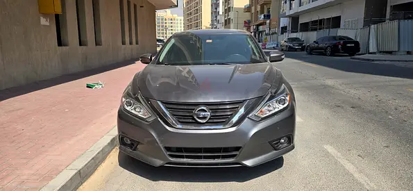 Well Maintained Nissan Altima 2017 SL | GCC Specs | Full Option