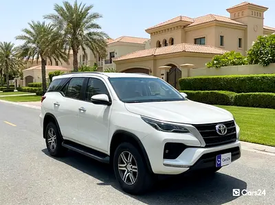 AED 1,337/m | 0 DP | Free 3 Months Warranty | Service History | 30 Day Return | TOYOTA FORTUNER 2023