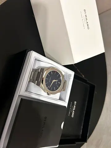 D1 Milano Ultra Thin – Navy Blue Dial, Steel Bracelet | 100% Authentic