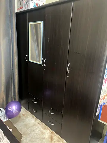 Dark Wood 4-Door Wardrobe with Drawers and Mirror