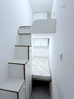 Double partition available in burjuman exit -4