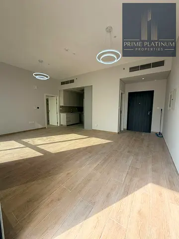 Spacious 1 Bedroom | Near Downtown| Prime Business Bay Location