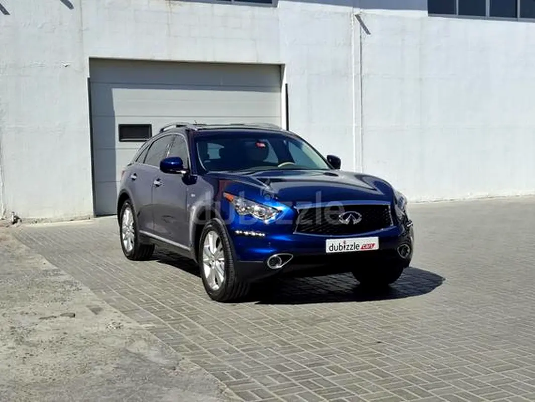 Infiniti QX70 2017 — photo 1 of 20