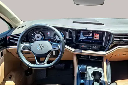 صورة 10 لـ 2023 Volkswagen TOUAREG