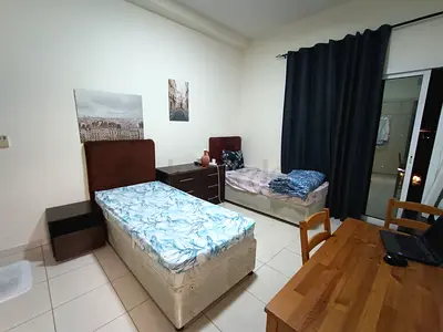 bed space available rent