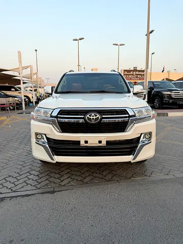 تويوتا لاند كروزر 2010 VXR V8 محول الشكل الجديد 2021