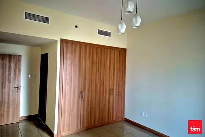 1 Parking Space | Flexible Cheques | Unfurnished