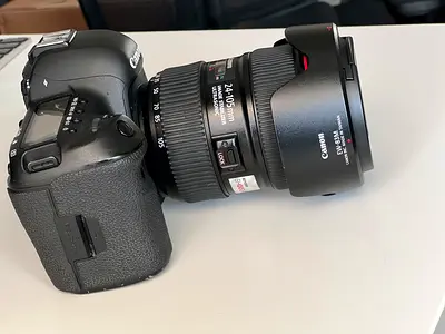 Canon DSLR with EF 24-105mm f/4L IS USM Lens (body + lens)