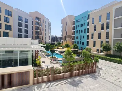 Lavish Studio in Gated community ! Gym Pool ! Parking