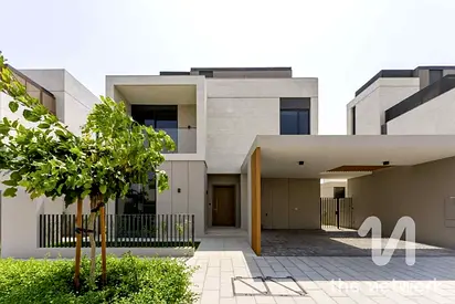 Best Location | 4 Beds | Genuine Listing
