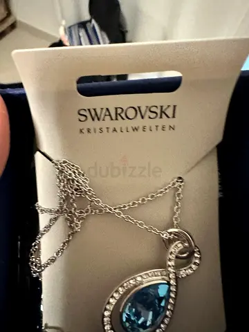 Swarovski teardrop crystal pendant necklace (silver tone) - like new