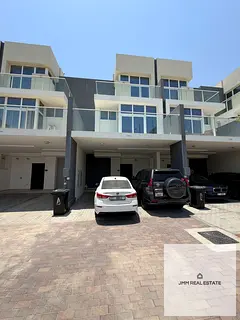 Vacant | Spacious Layout | G+2