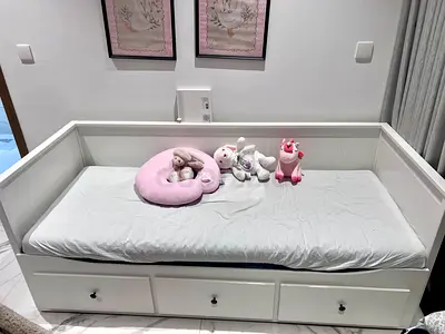 White Daybed with 3 Storage Drawers - double size with 2 mattresses