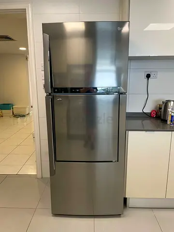 Latest model Stainless Steel LG Top Freezer Refrigerator - Good Condition