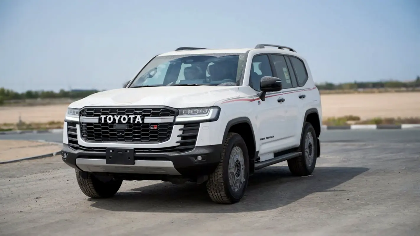 Toyota Land Cruiser 2025 — photo 1 of 20