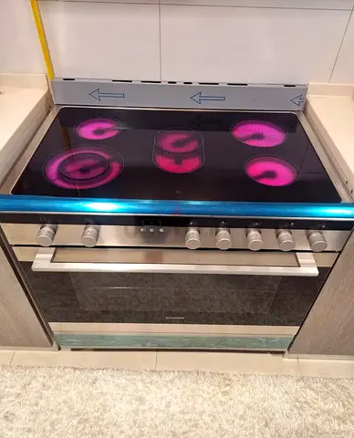 Selling Siemens 90/60 cm 5 Eyes Full Electric Ceramic Cooker Range