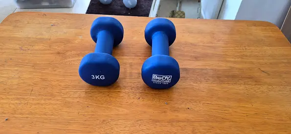 Dumbell pair of  3.0 kg silicon coated