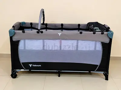 Teknum Portable Playpen/Travel Cot with Bassinet and Changing Station - Almost Unused
