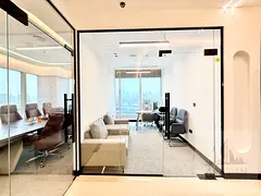 Dubai Sky Line | Ready To Move | Luxury Office| Very Near To meeting Room