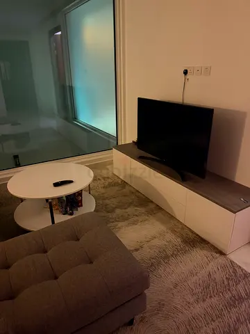 Compact TV Unit and Coffee Table Set + carpet
